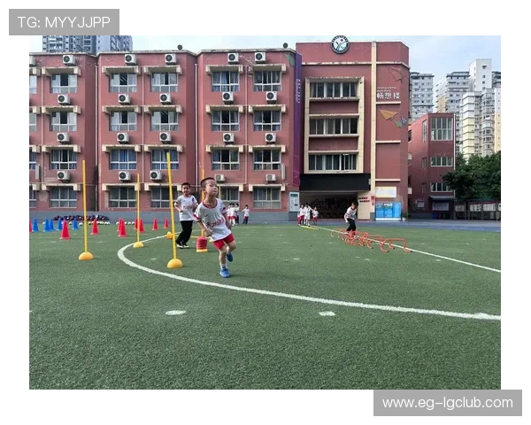 以足球上课的基本要求与教学实施规范探讨